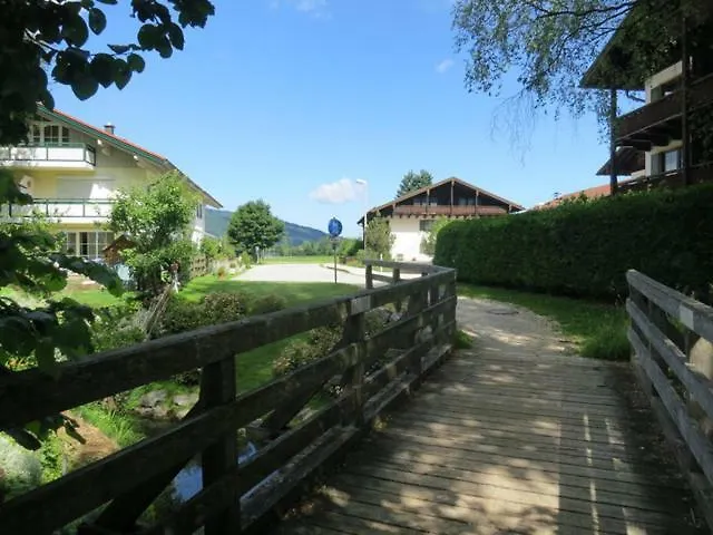 App. 337 Mit Blick Auf Berge Inzell